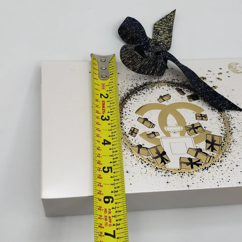 CHANEL Holiday Gift Bag with Card